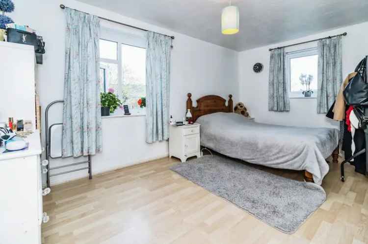 2 Bedroom Flat for Sale Salford M3 Trinity Riverside