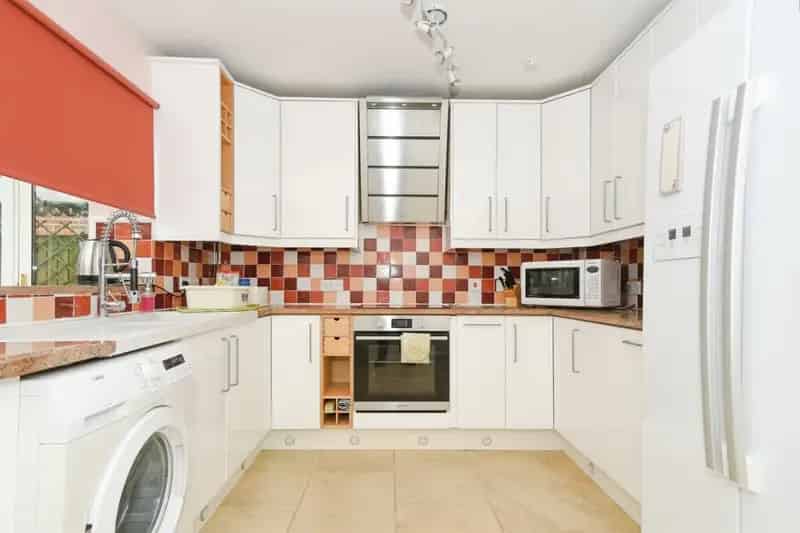 Three Bedroom Semi Detached Family Home Devizes