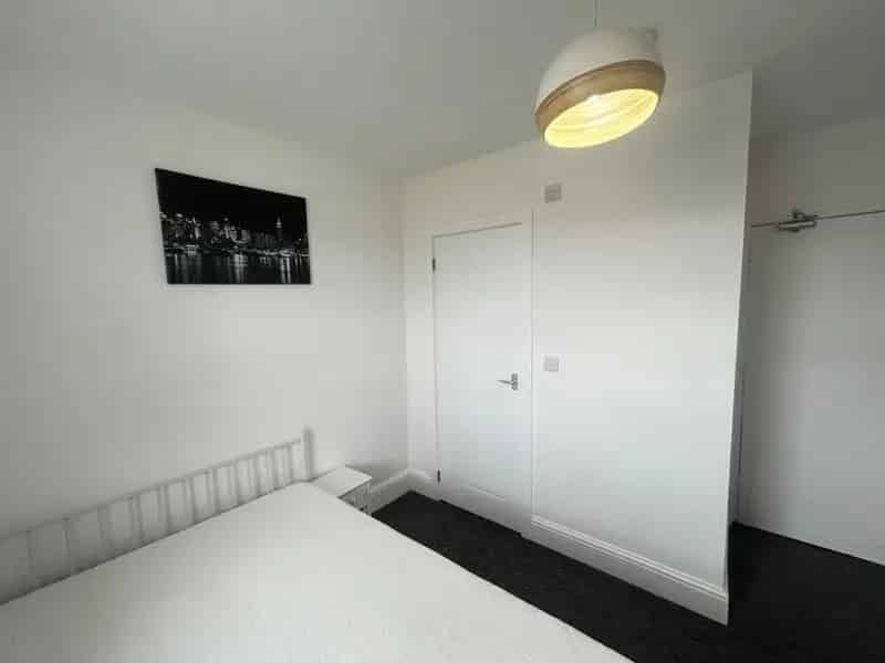 1 Bedroom House All Bills Included Spring Road