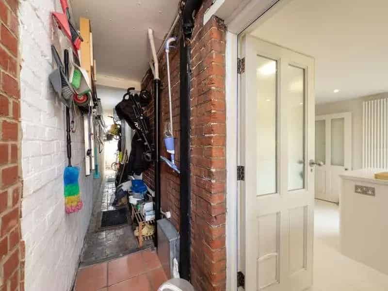 4 Bed House for Sale Woodbridge Road