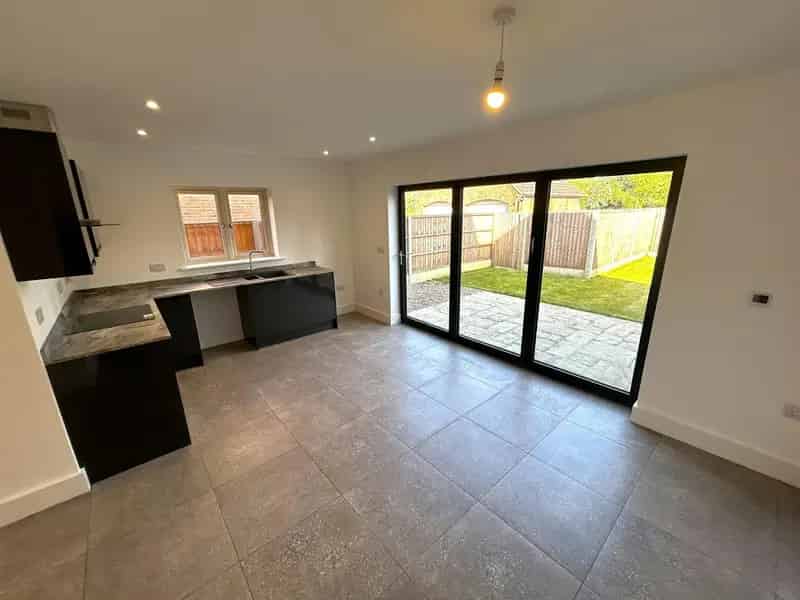 3 Bed Semi-Detached House New York