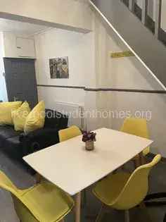 2 Bed House 25m² London Modern Cosy House