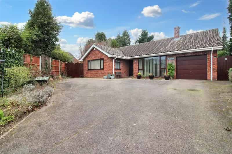 2 Bedroom Detached Bungalow Thorpe St Andrew