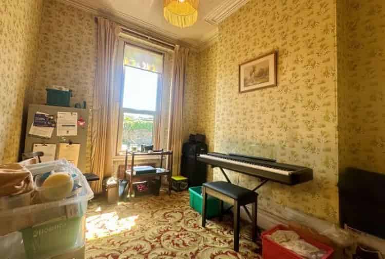 4 Bedroom Victorian House For Sale - Renovation Project