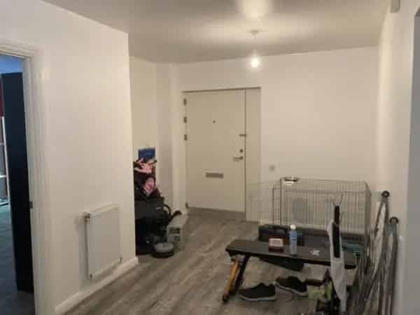 Ground Floor Flat 2 Beds 2 Baths Double Garage Private Garden