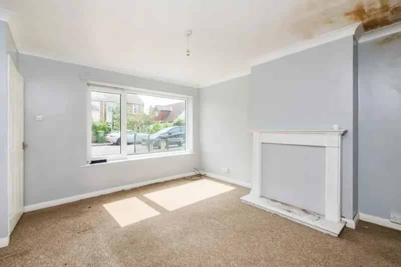 3 bedroom House
 For Sale 
Total Size: 904 SQ FT