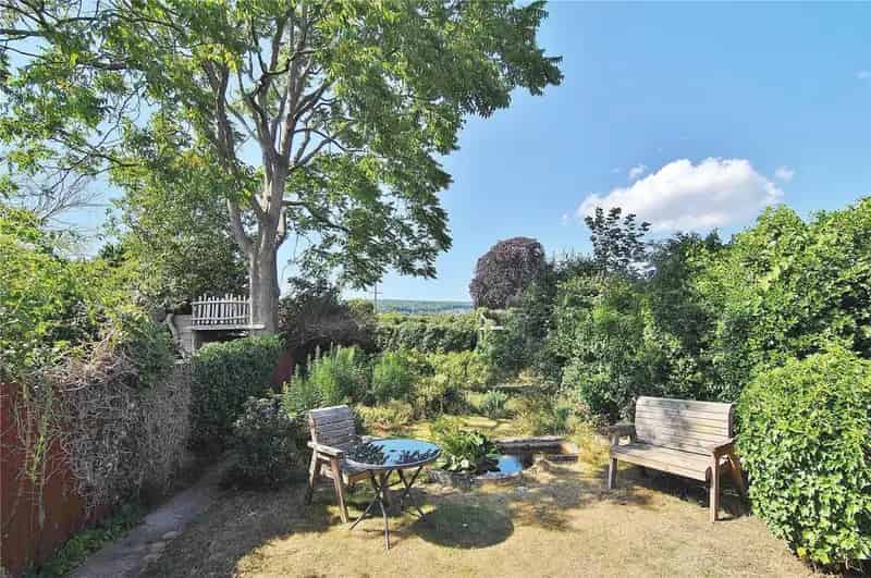 2 Bedroom Semi-Detached House for Sale Stroud Gloucestershire
