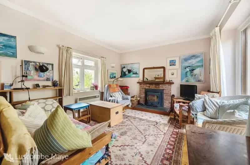 4 Bed Property for Sale in Slapton