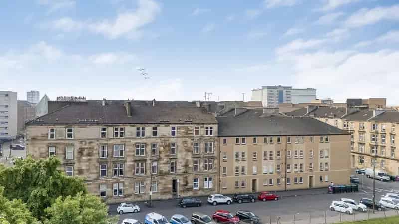 2 bedroom flat for sale