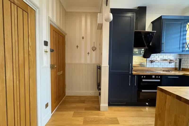 Top Floor Apartment Meads Eastbourne High Quality Finish