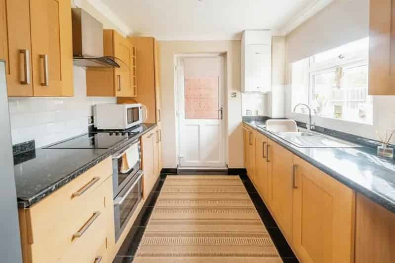 Three Bedroom Detached House in Stourport