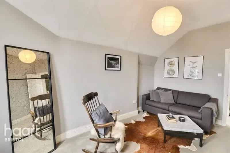 3 Bedroom Apartment Radiant Redland Perfect for Sharers