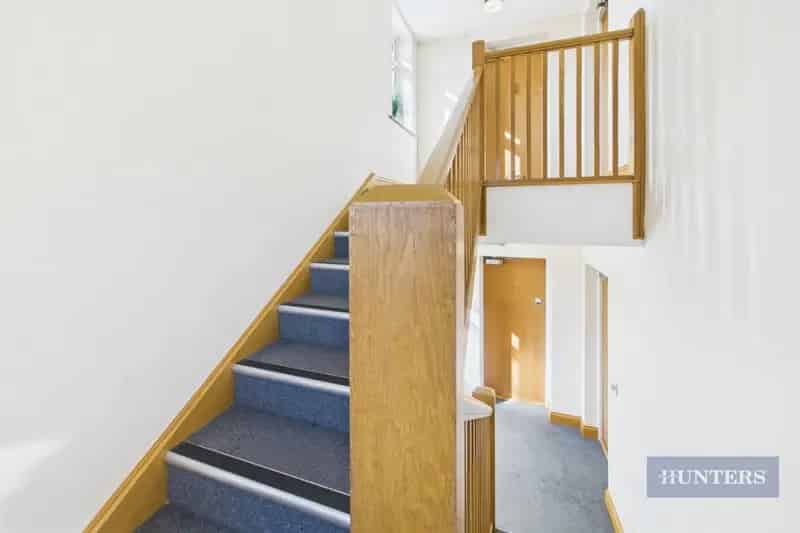 6 Bedroom Commercial Property For Sale