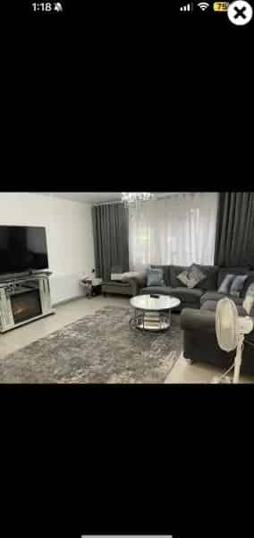 1 Bedroom Flat Colindale Hendon  New Kitchen Secure Parking Water Included