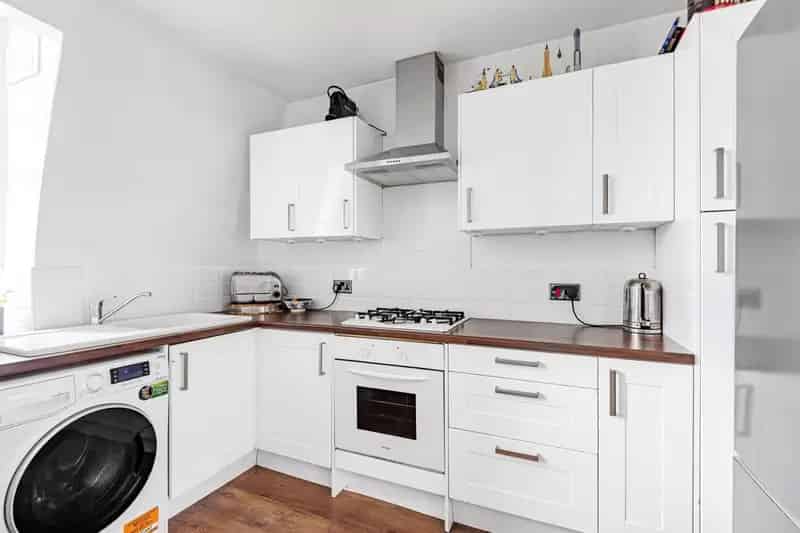 Bright 1-Bed Flat Near West Brompton Fulham Broadway Earls Court