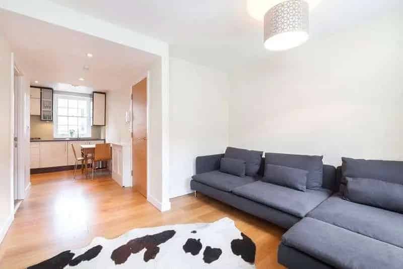 2 Bed Flat for Sale - Open Plan Kitchen, En-Suite