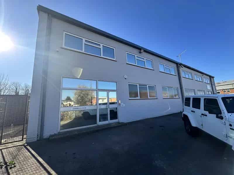 Self Contained Business Unit Maidenhead