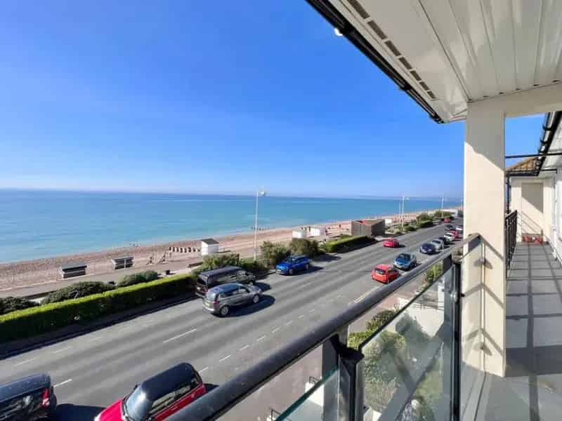 2 Bed Flat for Sale Stunning Sea Views South Facing Balcony Garage