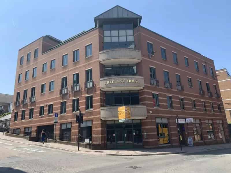 First Floor Office Suite 1103 sq ft Modern Building Central Location