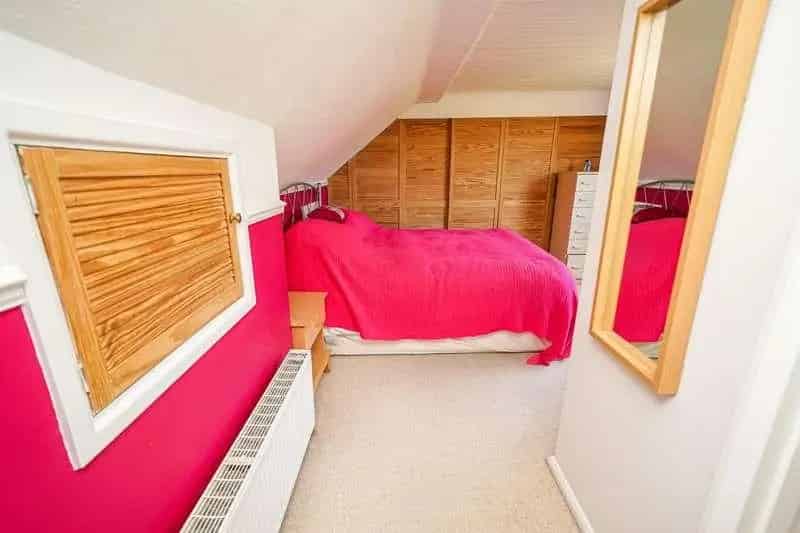 4 Bed Detached House for Sale in Popular Bedfordshire Village