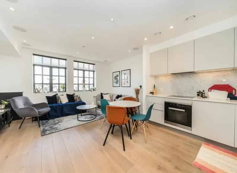 Flat For Sale , Highgate Road, London, England