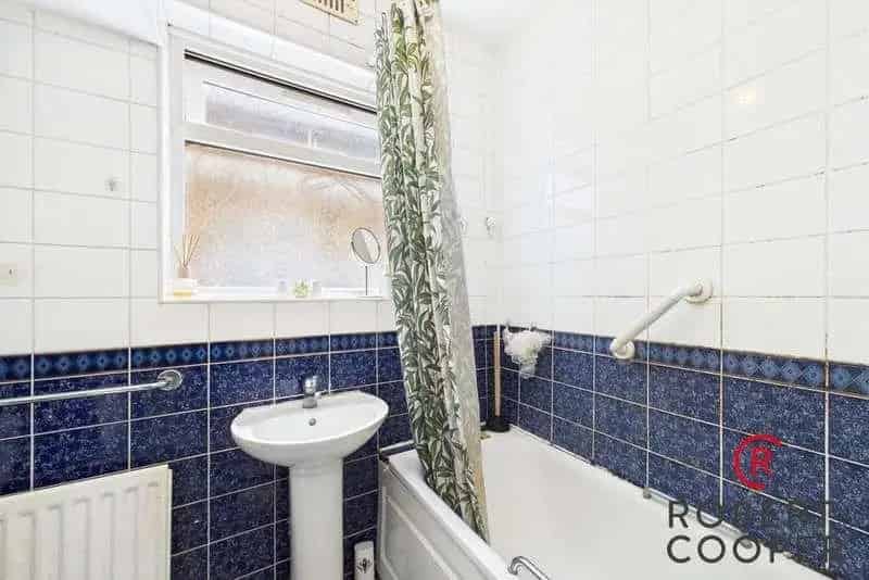 2 Bed Flat for Sale near South Ruislip Station