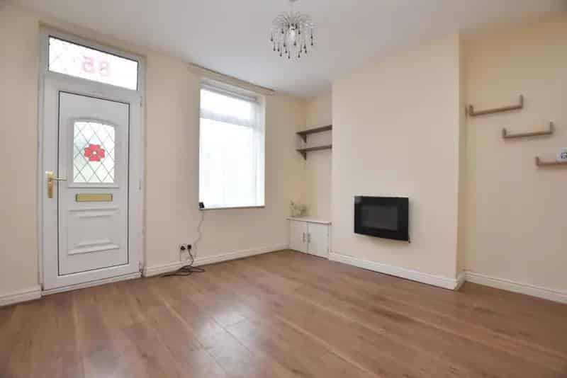 3 Bed Mid Terrace Cottage For Sale - No Chain