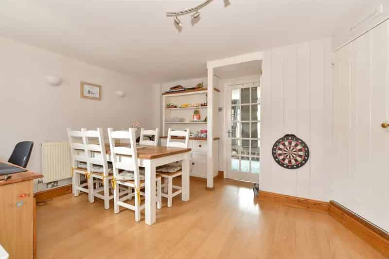 3 Bedroom Terraced House for Sale Cranleigh