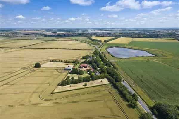 Bar Farm, Longstanton, Cambridge, Cambridgeshire, CB24 3DX | Property for sale | Savills