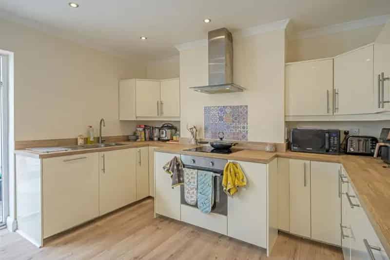 2 Bed Semi-Detached House For Sale