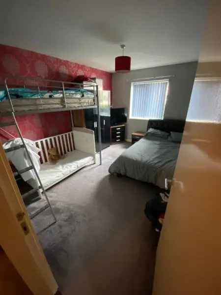 Flat For Rent in Tonbridge and Malling, England