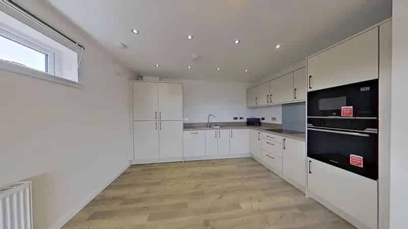2 Bedroom Flat to Rent in Edinburgh Corstorphine