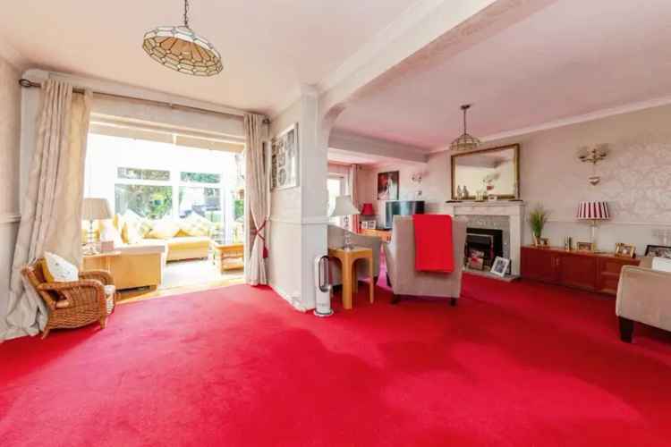3 Bed Extended Family Home Stunning Garden The Oundle