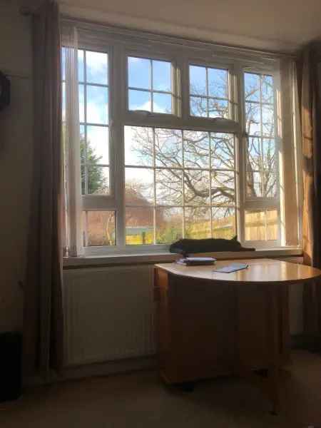 Flat For Rent in Rother, England