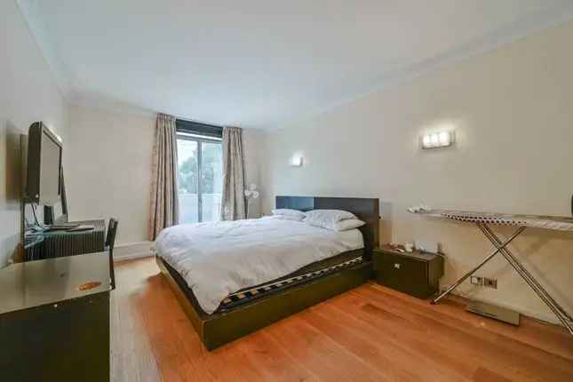 Flat for sale in Great Cumberland Place, Marylebone, London W1H