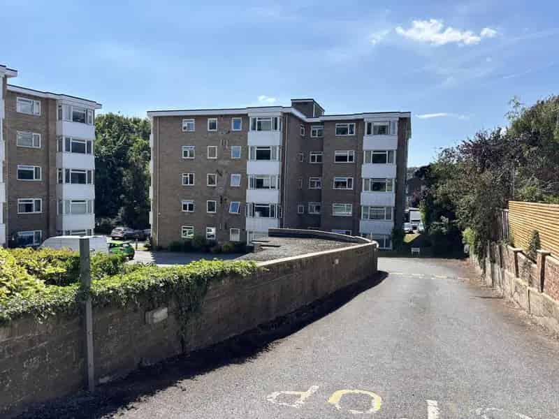 2 Bedroom Flat to Rent