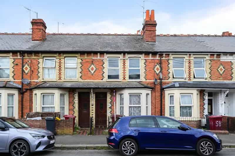 4 Bedroom House Near Reading Town Centre and Station