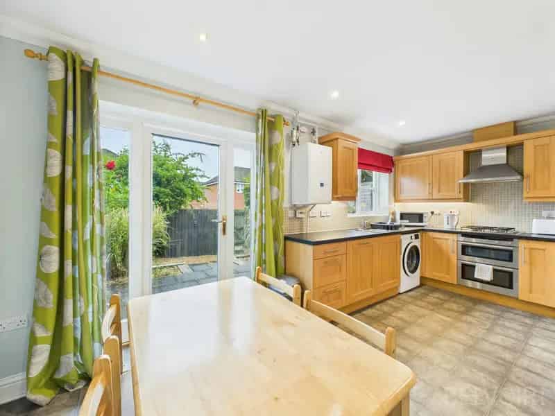 3-Bedroom House in Bury St Edmunds  Family Home  Off-Road Parking