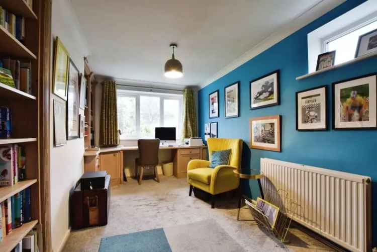 4 Bedroom Detached House for Sale Cheshire SK9
