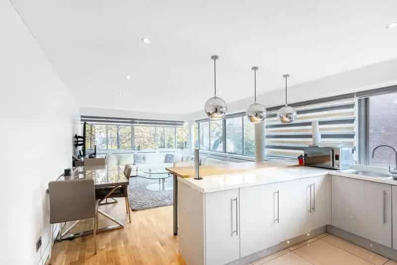 Two Double Bedroom Apartment Near Regents Park