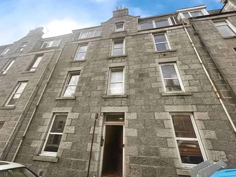 1 Bedroom Apartment for Sale in Aberdeen