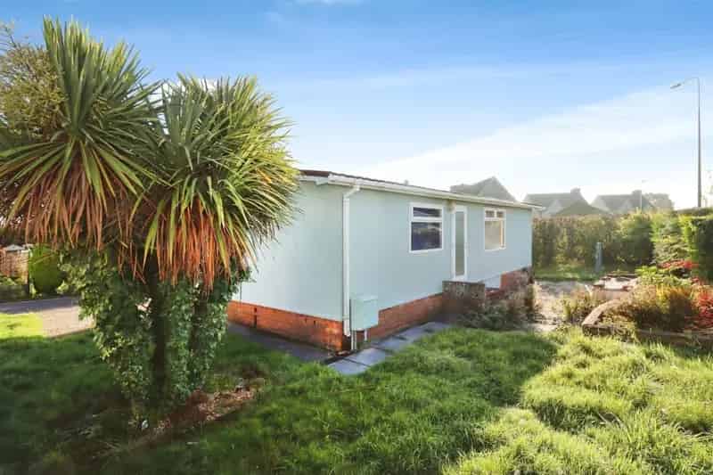 Two Double Bedroom Detached Park Home for Over 50s