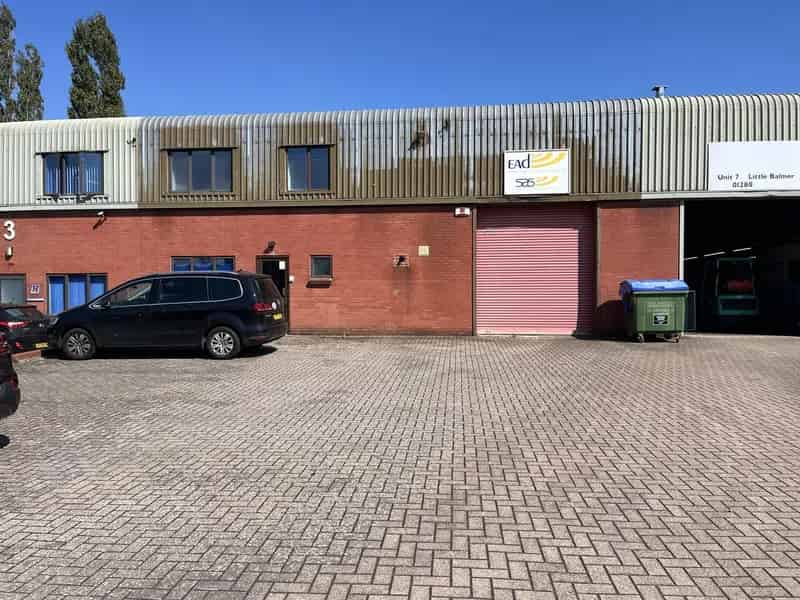 Two Storey Industrial Unit with Warehouse and Office Space