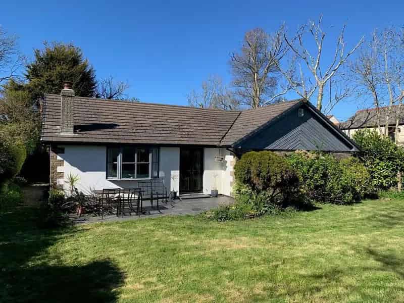 5 Bedroom Detached Bungalow for Sale