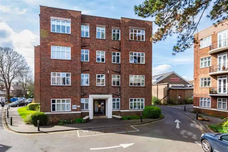 1 Bedroom Apartment for Sale