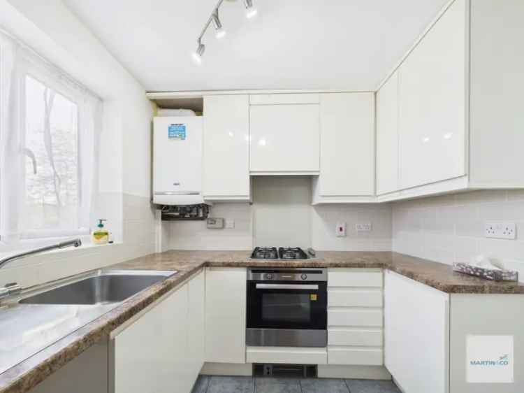 2 Bedroom Modern Townhouse For Sale Near Beeston Train Station