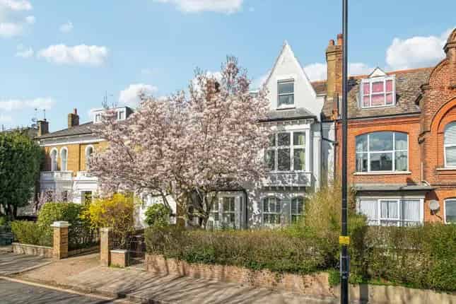 Six Bedroom Semi-Detached House for Sale in London