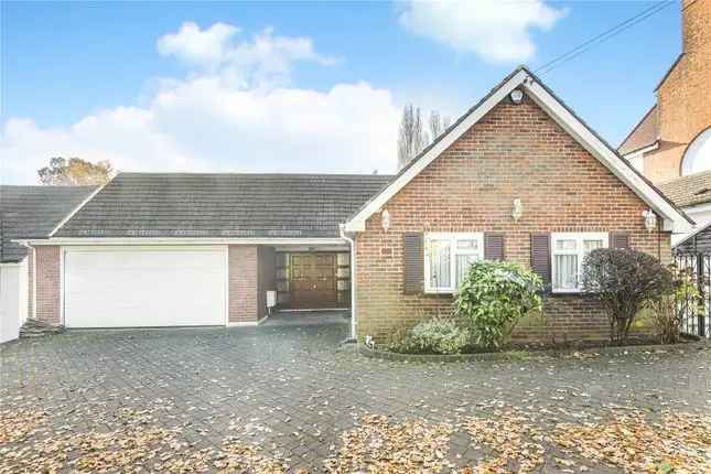 3 Bed Detached Bungalow for Sale in Totteridge Lane London