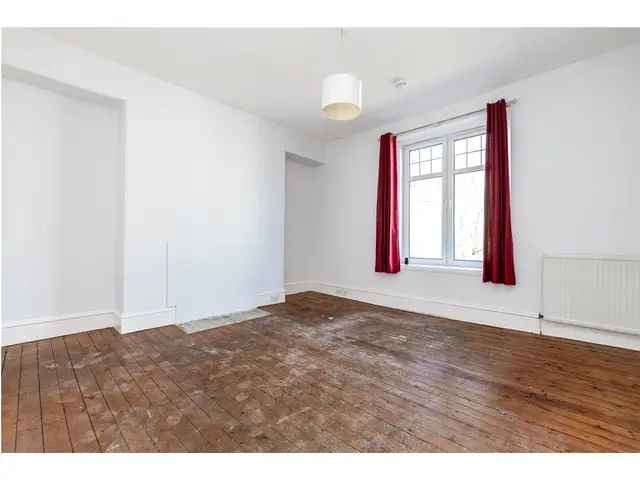 2 Bedroom Flat near Aberdeen University - Buy to Let Opportunity