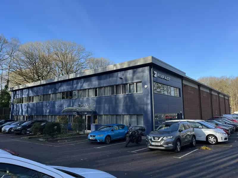 Industrial Warehouse Unit for Sale - Secure Site, Modern Facilities